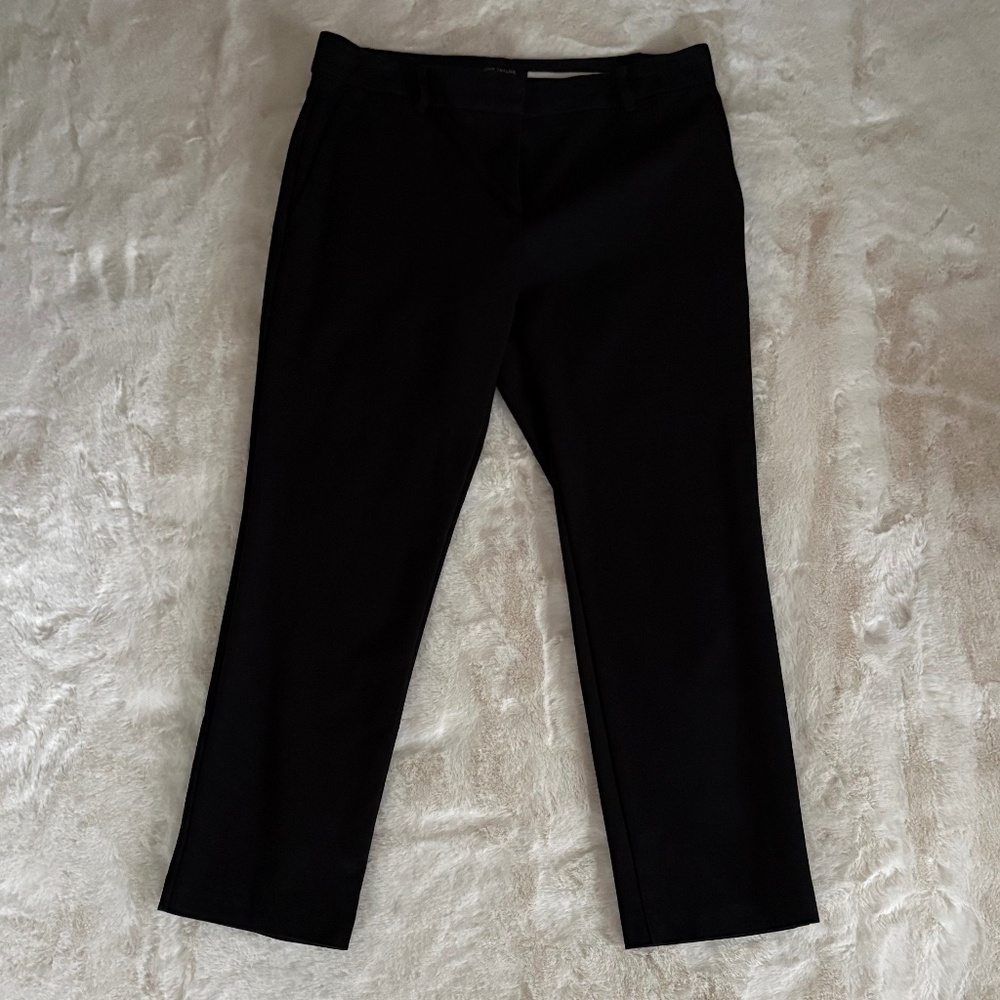 Ann Taylor Size 4 Black Cropped Pants